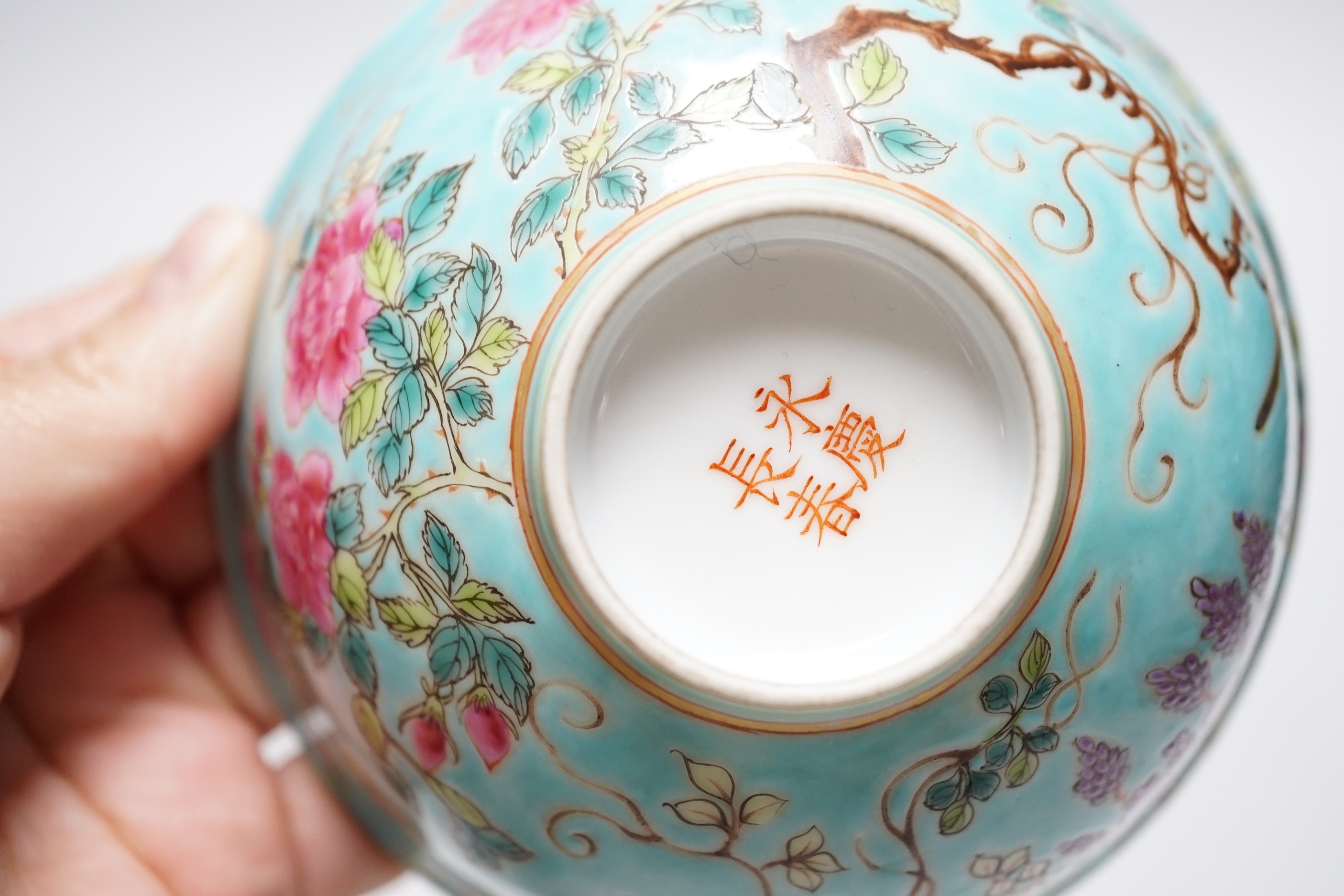 A Chinese turquoise ground famille rose bowl, 12cm diameter